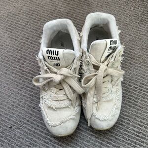 New Balance Sneakers